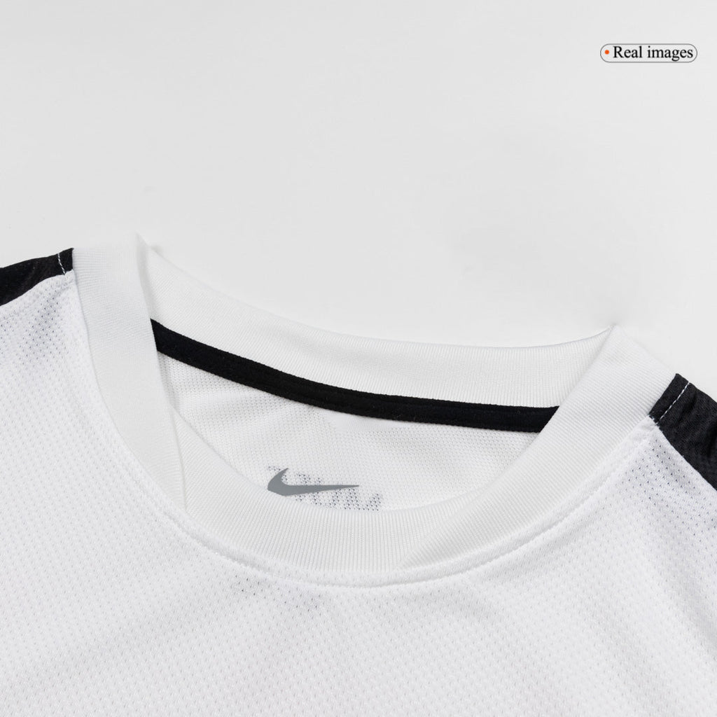Retro Soccer Jersey Manchester United Away 2010/11