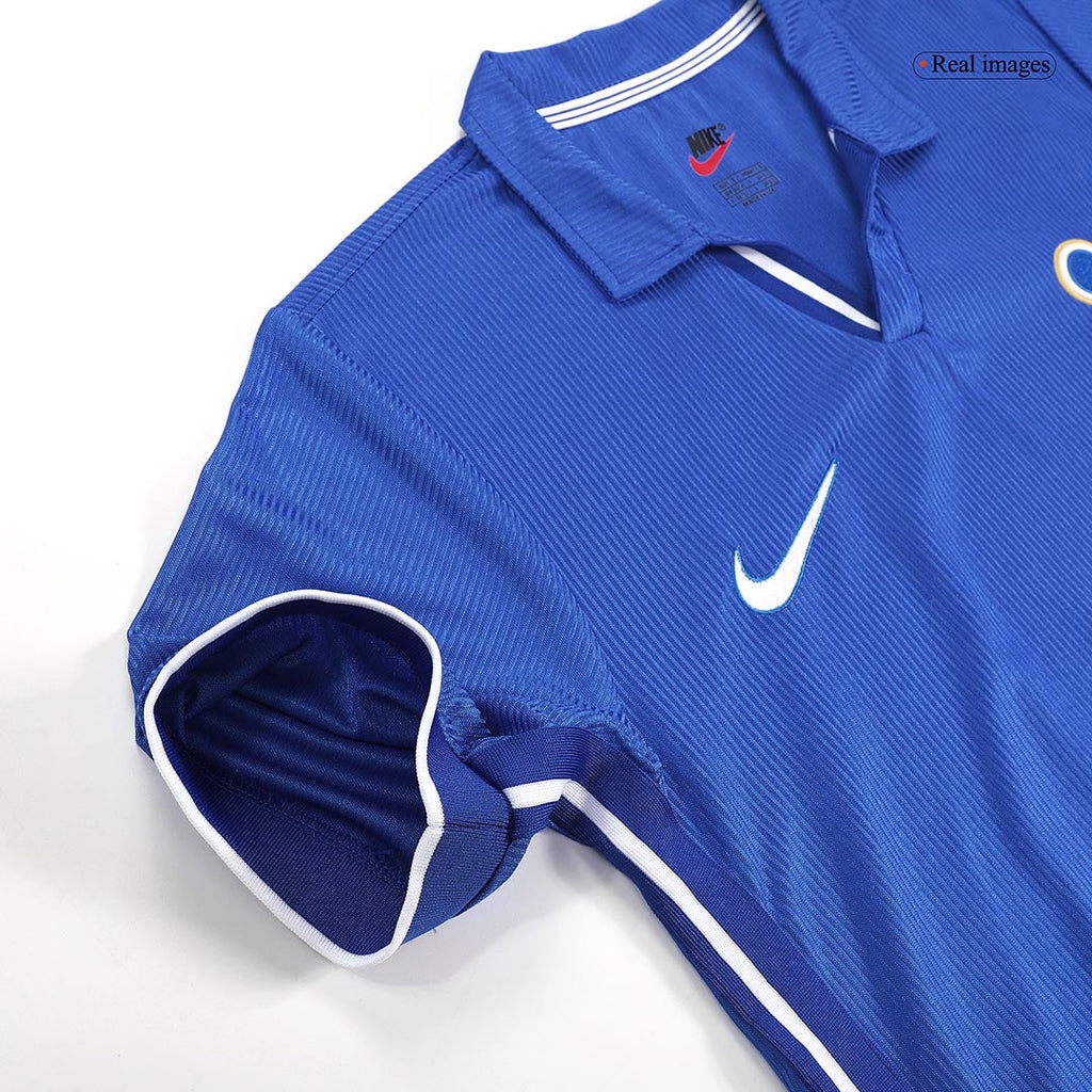 Retro BAGGIO R. #18 1998 Italy Home Soccer Jersey