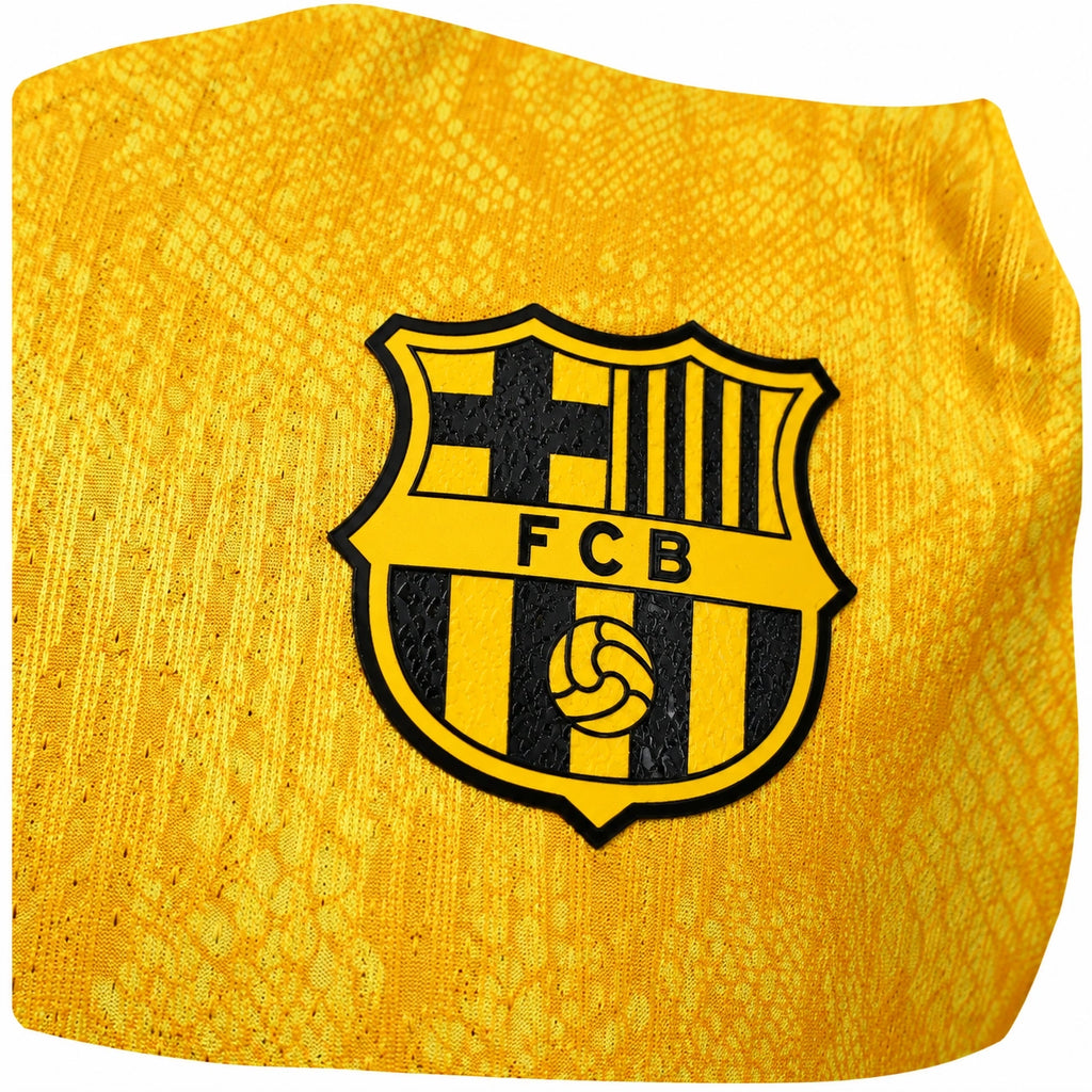 FC Barcelona x Kobe Bryant 2025/26 away jersey crest detail